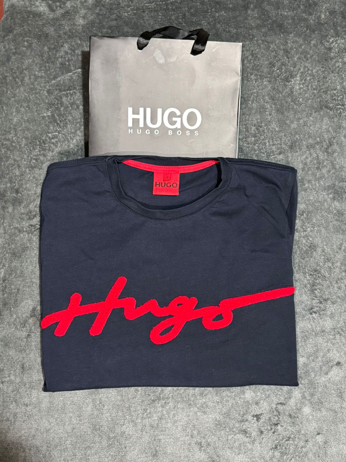 PLAYERA HUGO L