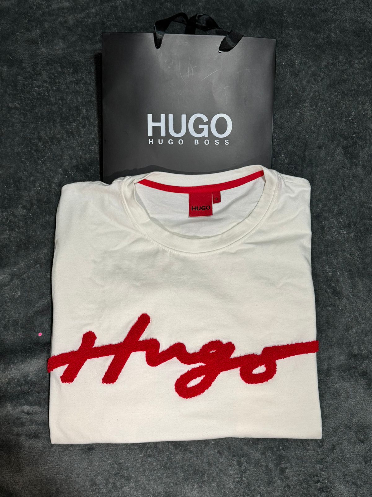 PLAYERA HUGO L